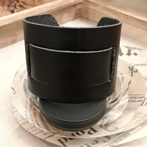 NEW Genuine Leather Minimilist Buckle Wrap - Picture 6 of 6